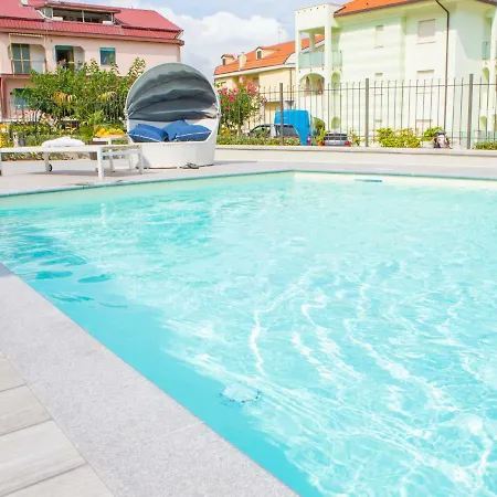 Apartament Corte Dei Castellari - In A Residential Area Close To The Sea Borghetto Santo Spirito