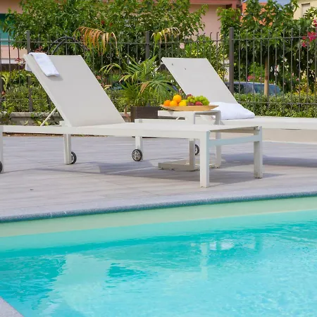 Apartament Corte Dei Castellari - In A Residential Area Close To The Sea