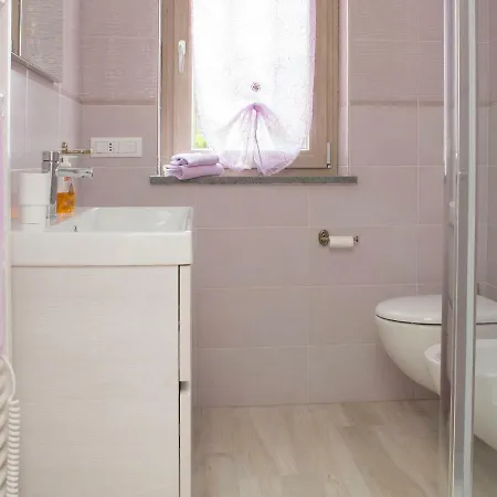 Corte Dei Castellari - In A Residential Area Close To The Sea Apartmán *